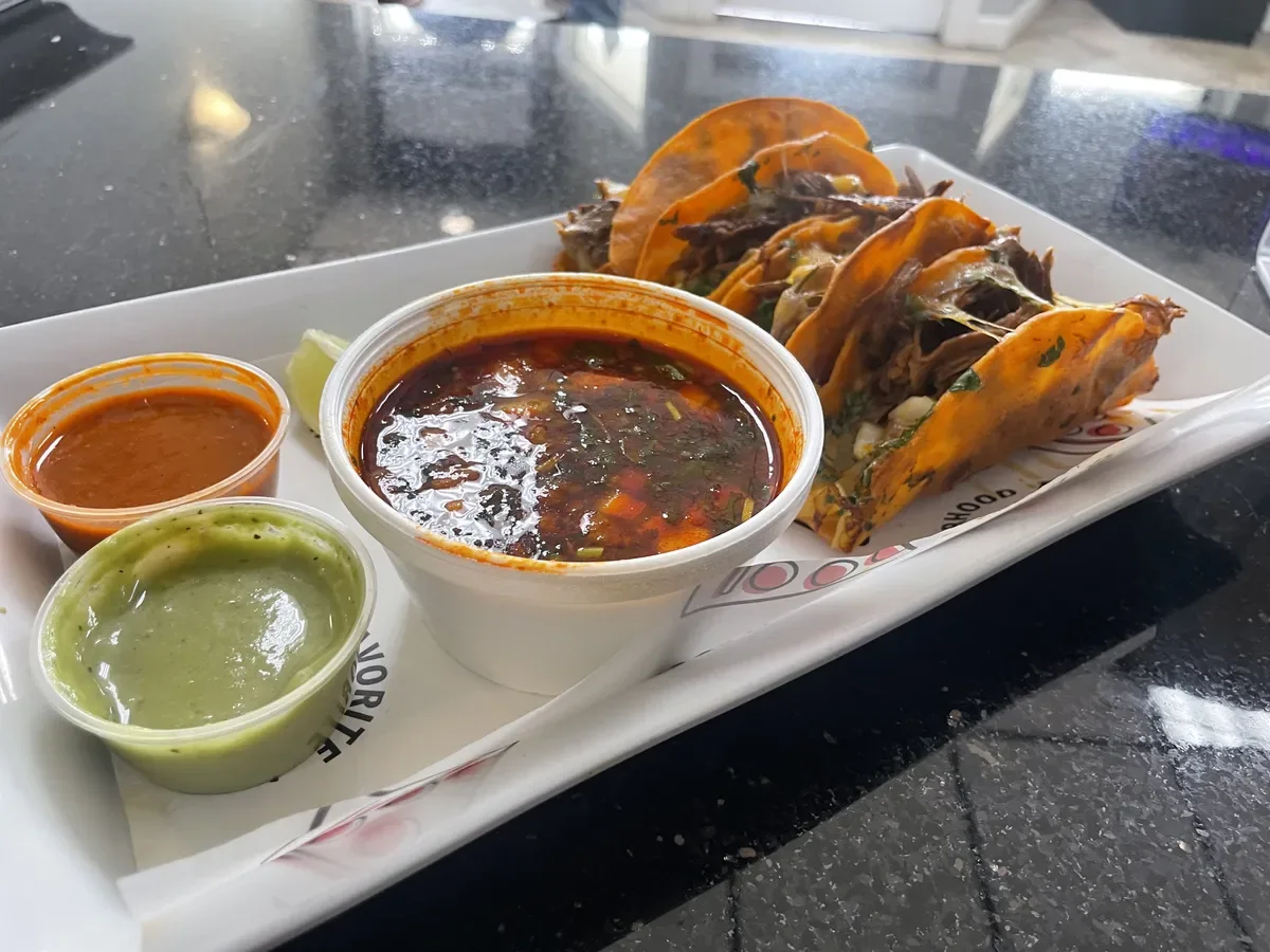 Bert's Pizzeria and Mexican Cuisine, business photo 4